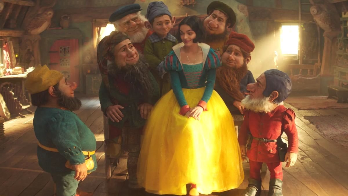 Disney Shares Live-Action SNOW WHITE First-Look Photo Featuring Rachel Zegler