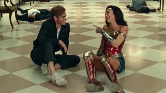 Chris Pine Gets Real Goofy in WONDER WOMAN 1984 Blooper Reel